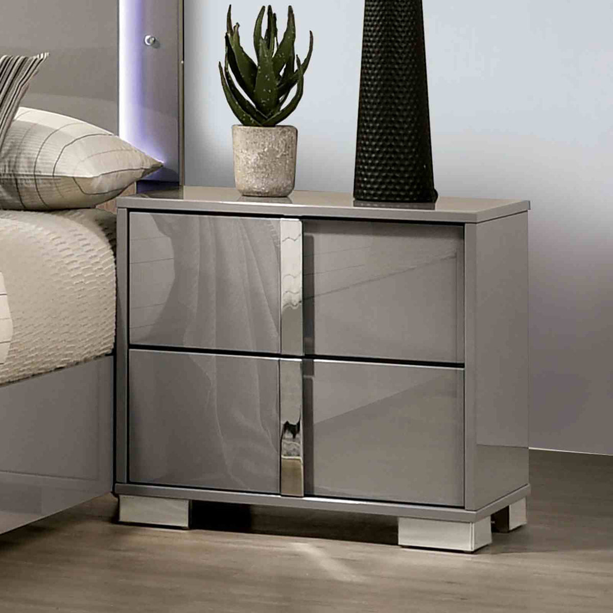 Sinistra - Nightstand, Light Taupe