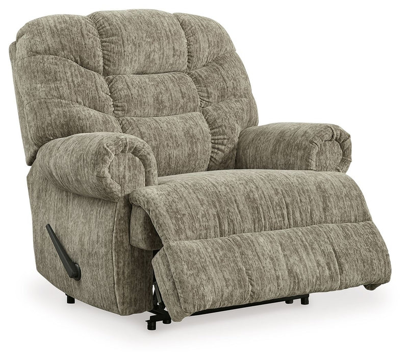 Movie Man - Zero Wall Recliner - R&R Furniture Gallery (Fountain Valley, CA)