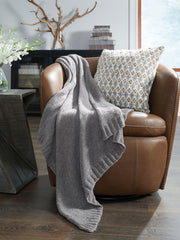 Anawood - Throw - R&R Furniture Gallery (Fountain Valley, CA)