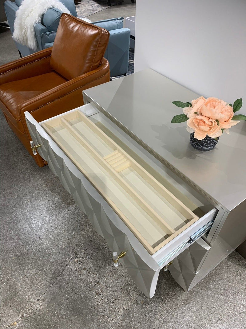 Anson - Console Cabinet - Champagne / Silver