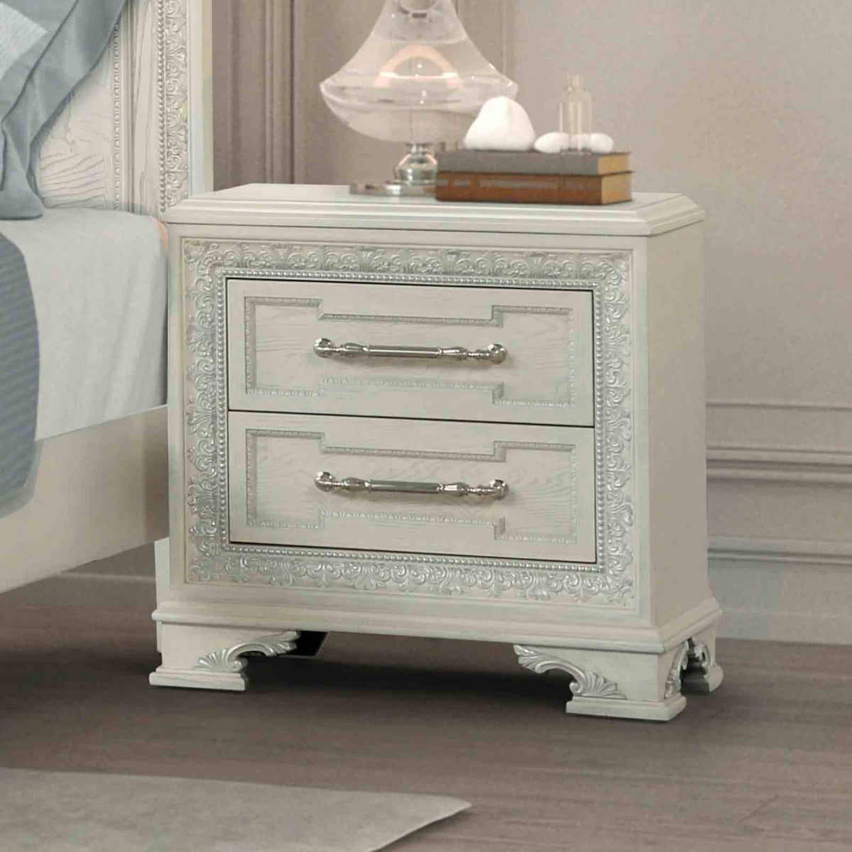 Stella Mia - Nightstand w/ USB, Creamy White