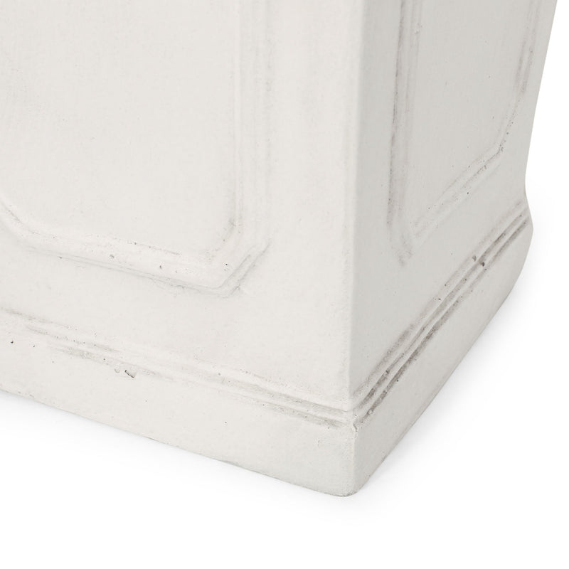 Outdoor Planter, Elegant Design - R&R Furniture Gallery (Fountain Valley, CA)