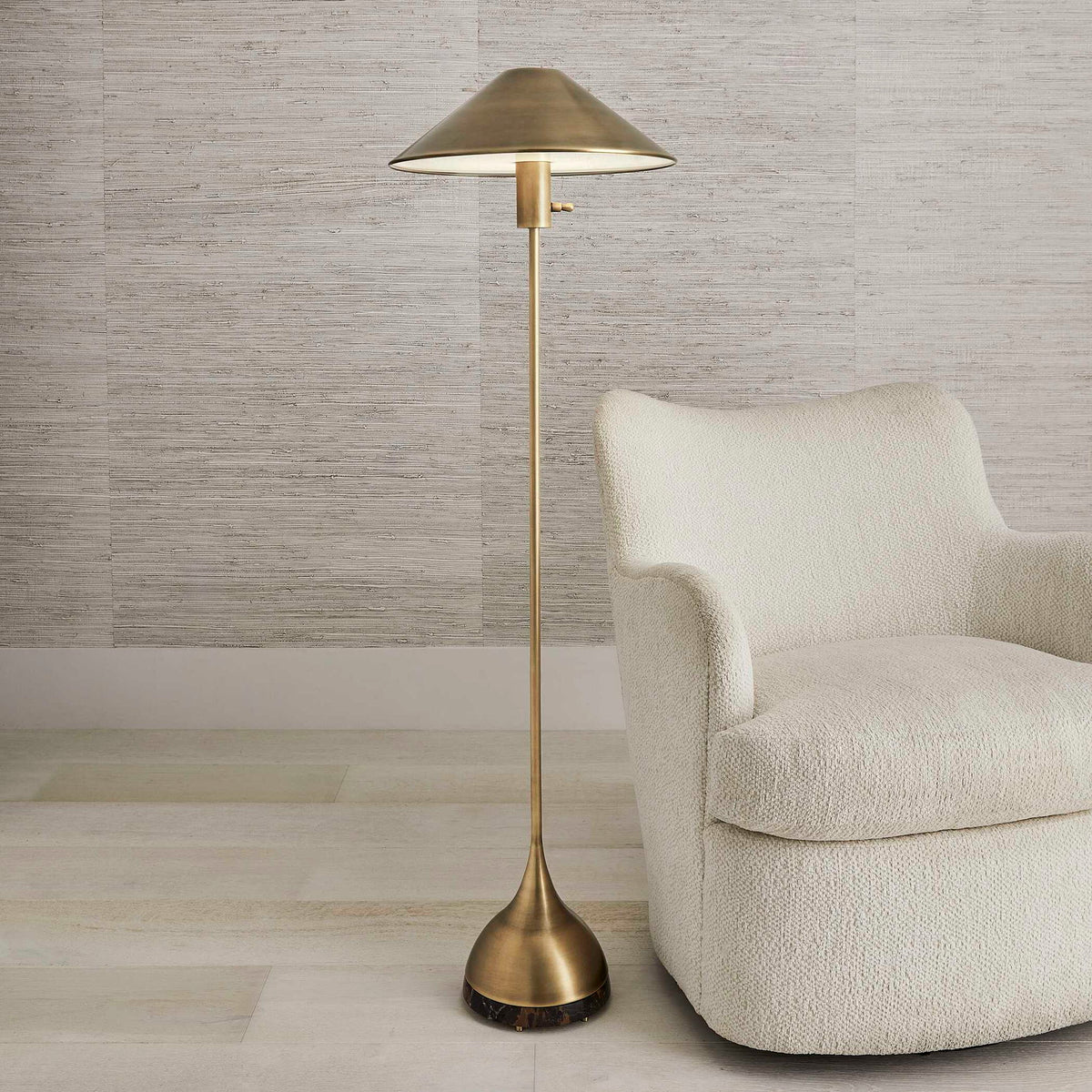 Kiss - Floor Lamp - Michelangelo Marble
