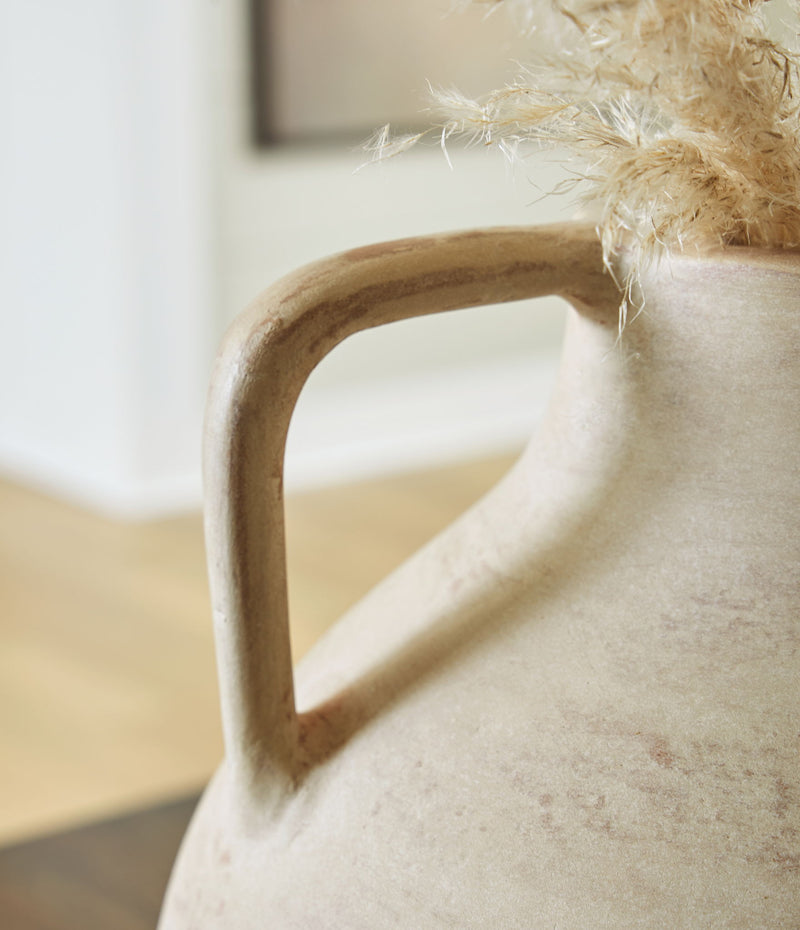 Justy - Vase - R&R Furniture Gallery (Fountain Valley, CA)