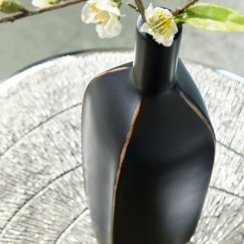 Rhaveney - Vase - Large - R&R Furniture Gallery (Fountain Valley, CA)