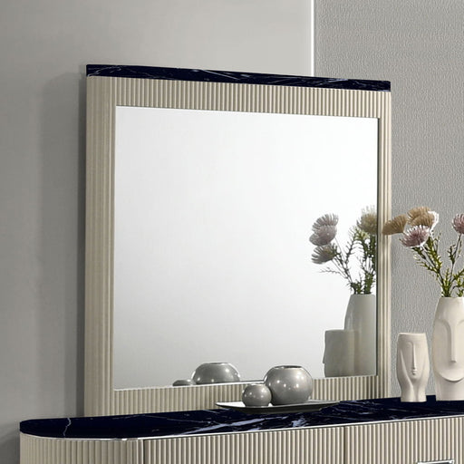 Travonte - Mirror - Gray / Beige - R&R Furniture Gallery (Fountain Valley, CA)