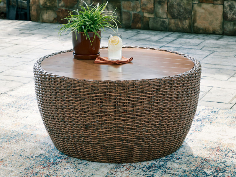 Double Point - Round Cocktail Table - Beige - R&R Furniture Gallery (Fountain Valley, CA)