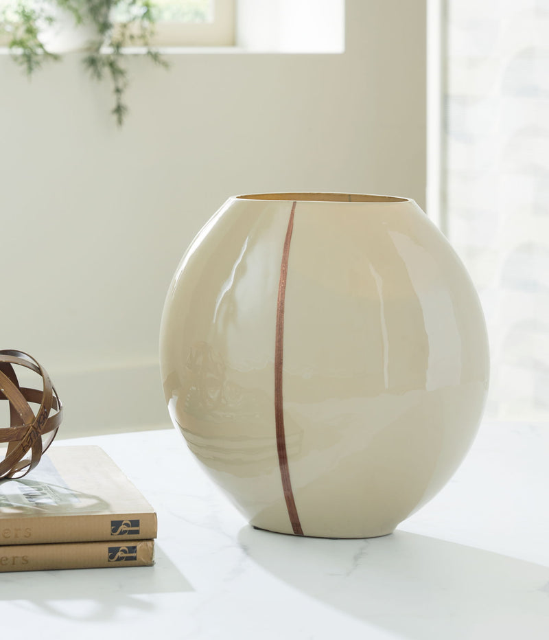 Sheabourne - Vase - R&R Furniture Gallery (Fountain Valley, CA)