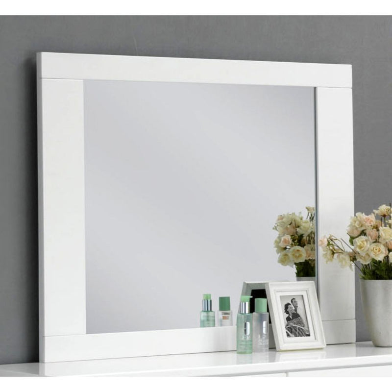 Lorimar - Mirror - White - R&R Furniture Gallery (Fountain Valley, CA)