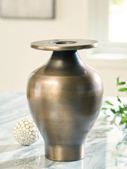 Fedorleigh - Vase - R&R Furniture Gallery (Fountain Valley, CA)