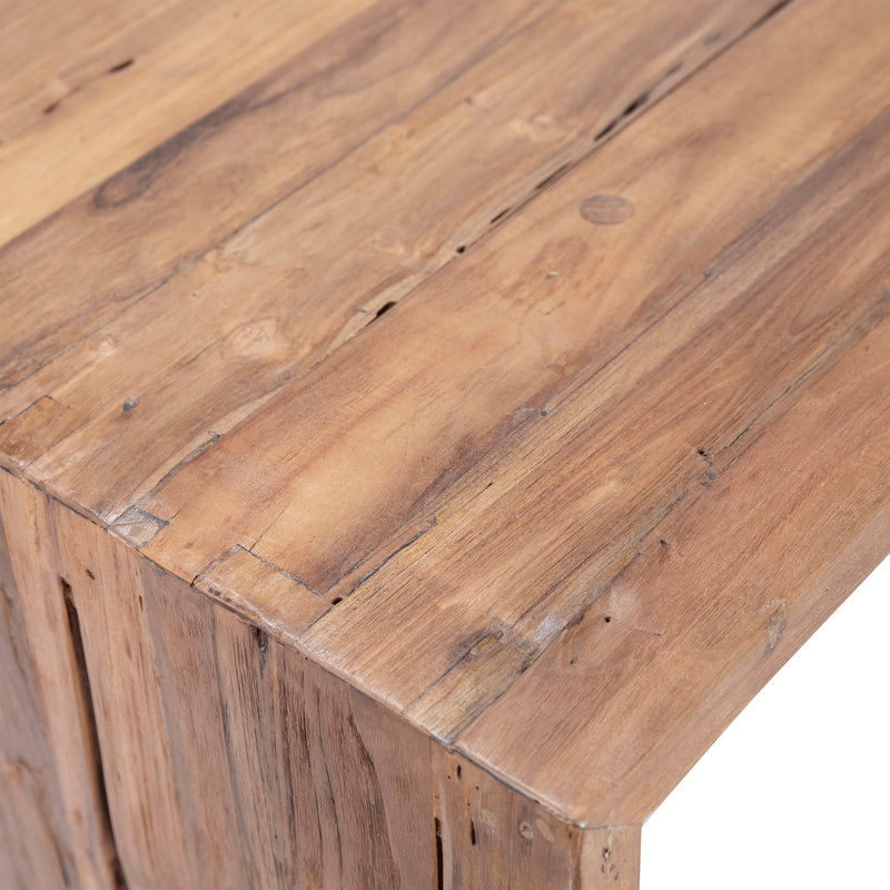 Chilton - Table