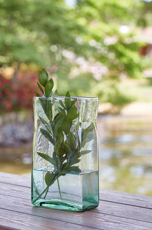 Taylow - Vase - R&R Furniture Gallery (Fountain Valley, CA)