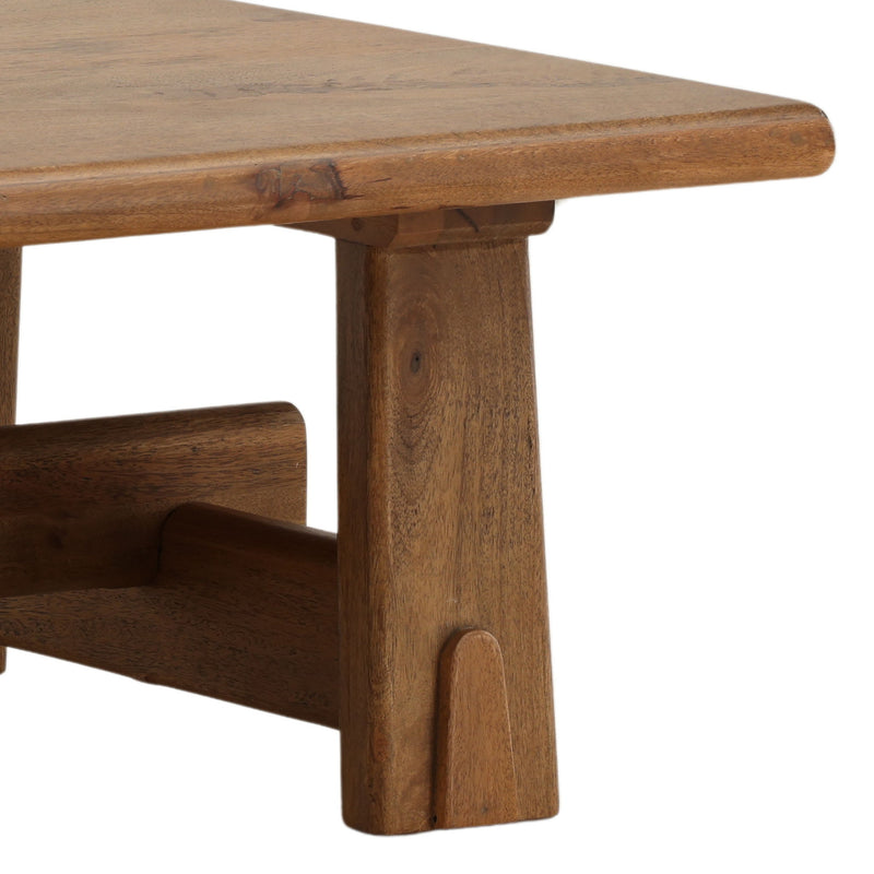 Lachlan - Table