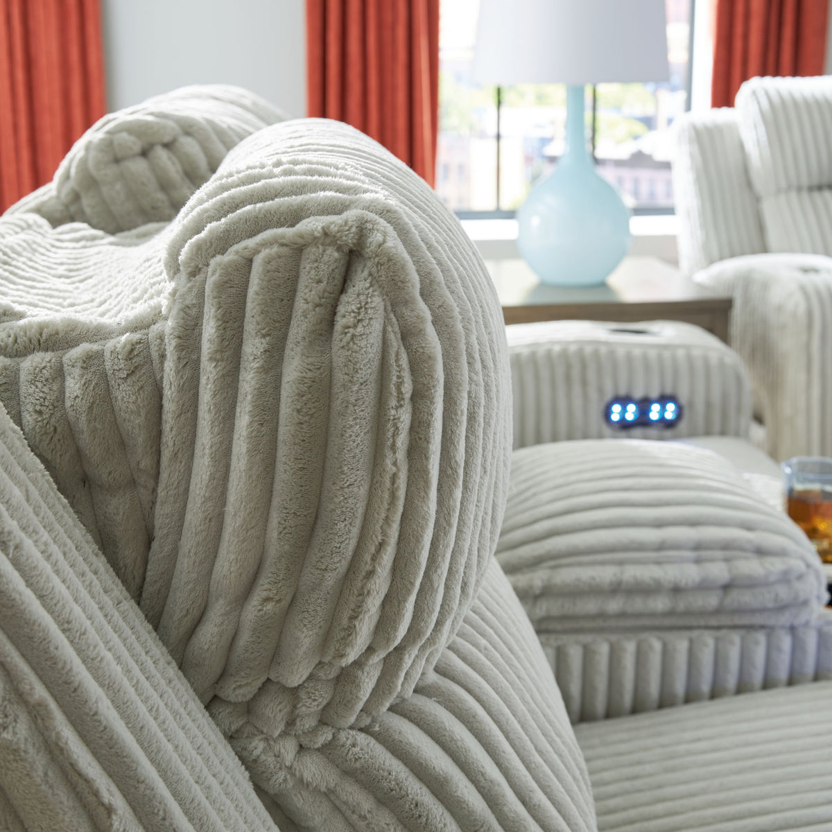 Forest Lake - Power Reclining Sofa With Adj Headrest - R&R Furniture Gallery (Fountain Valley, CA)