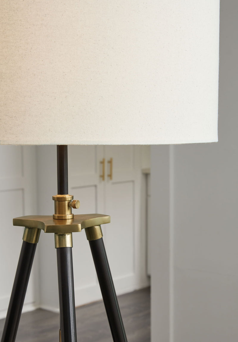 Cashner - Metal Floor Lamp - Black / Gold Finish - R&R Furniture Gallery (Fountain Valley, CA)