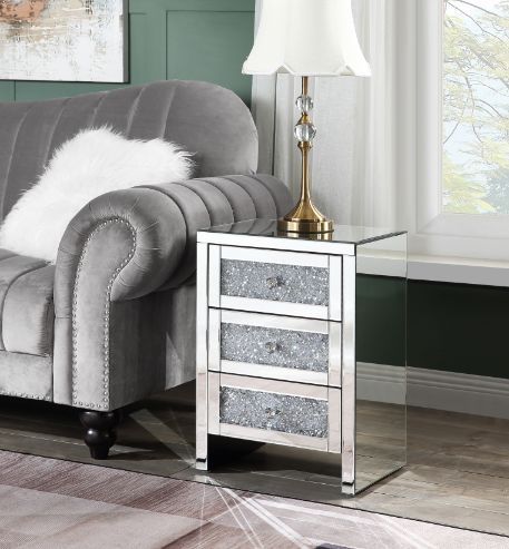 Noralie - 26" Accent Table With Faux Diamonds - Mirrored - R&R Furniture Gallery (Fountain Valley, CA)