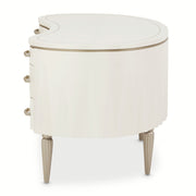 London Place - Desk - Creamy Pearl - R&R Furniture Gallery (Fountain Valley, CA)