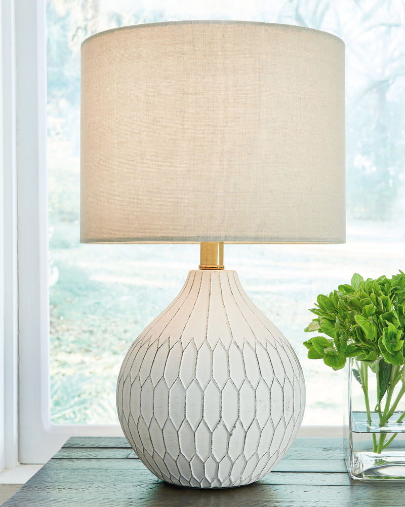 Wardmont - Ceramic Table Lamp  - White - R&R Furniture Gallery (Fountain Valley, CA)