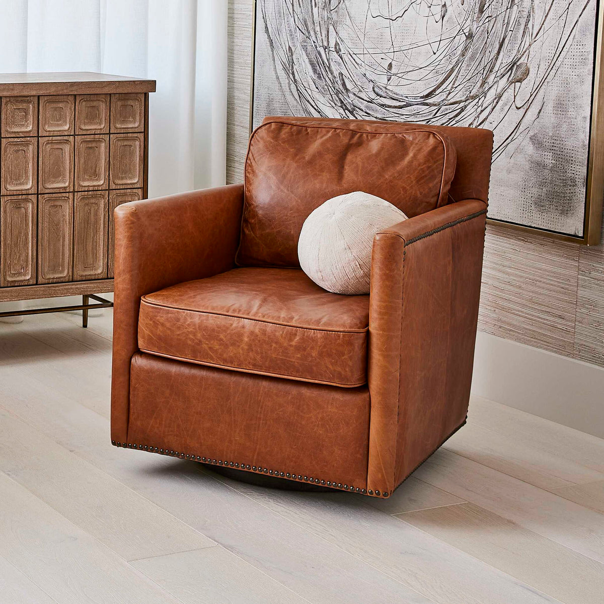 Roosevelt - Swivel Chair
