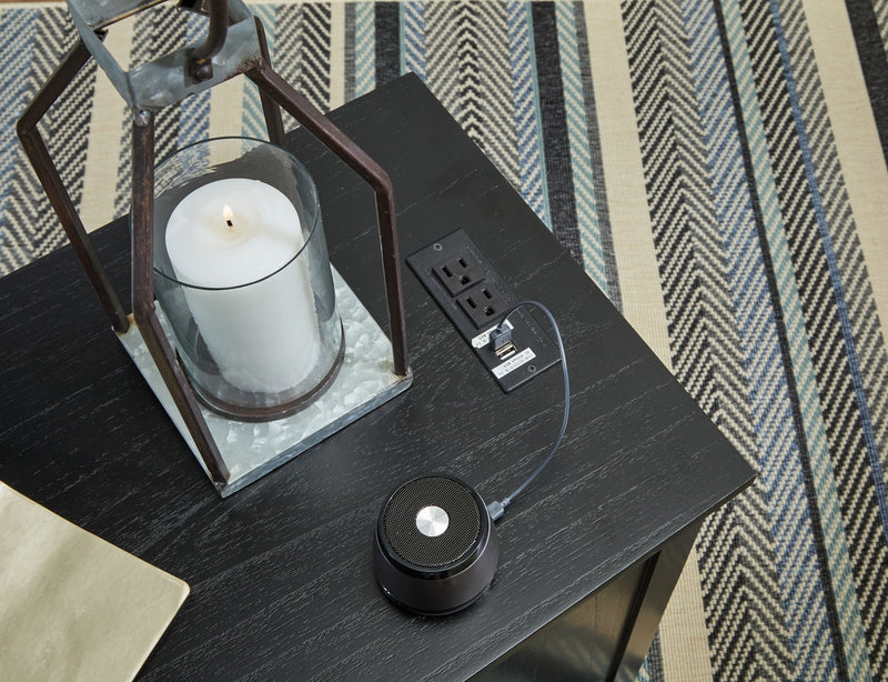 Treytown - Chair Side End Table - R&R Furniture Gallery (Fountain Valley, CA)