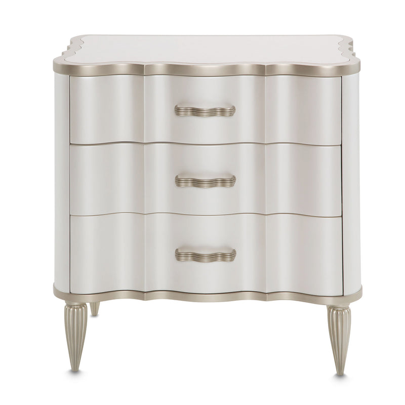 London Place - Nightstand - Creamy Pearl - R&R Furniture Gallery (Fountain Valley, CA)