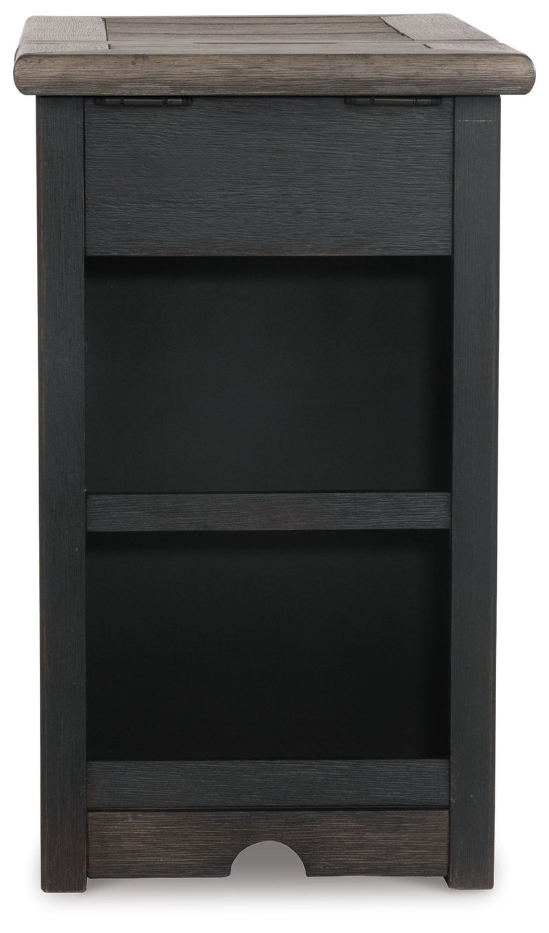 Tyler Creek - Chair Side End Table - Grayish Brown / Black - R&R Furniture Gallery (Fountain Valley, CA)