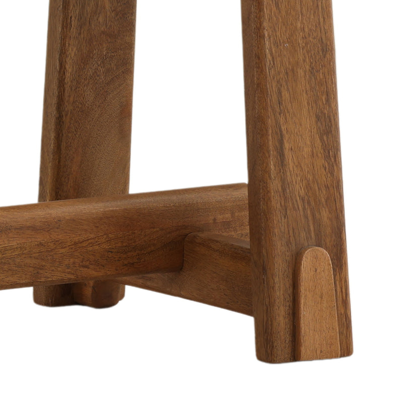 Lachlan - Table