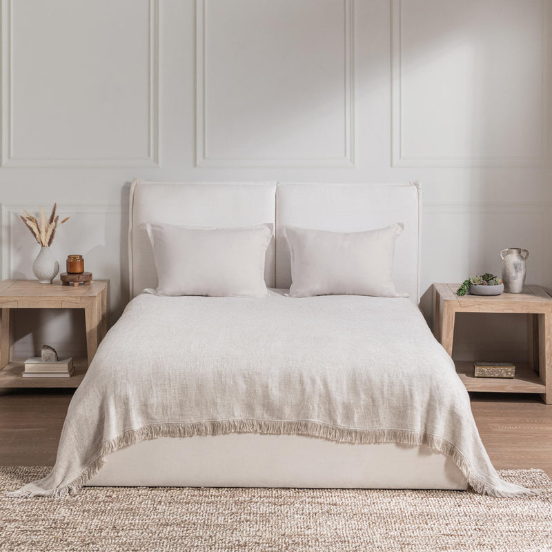 Blankets - Avani Blanket - R&R Furniture Gallery (Fountain Valley, CA)