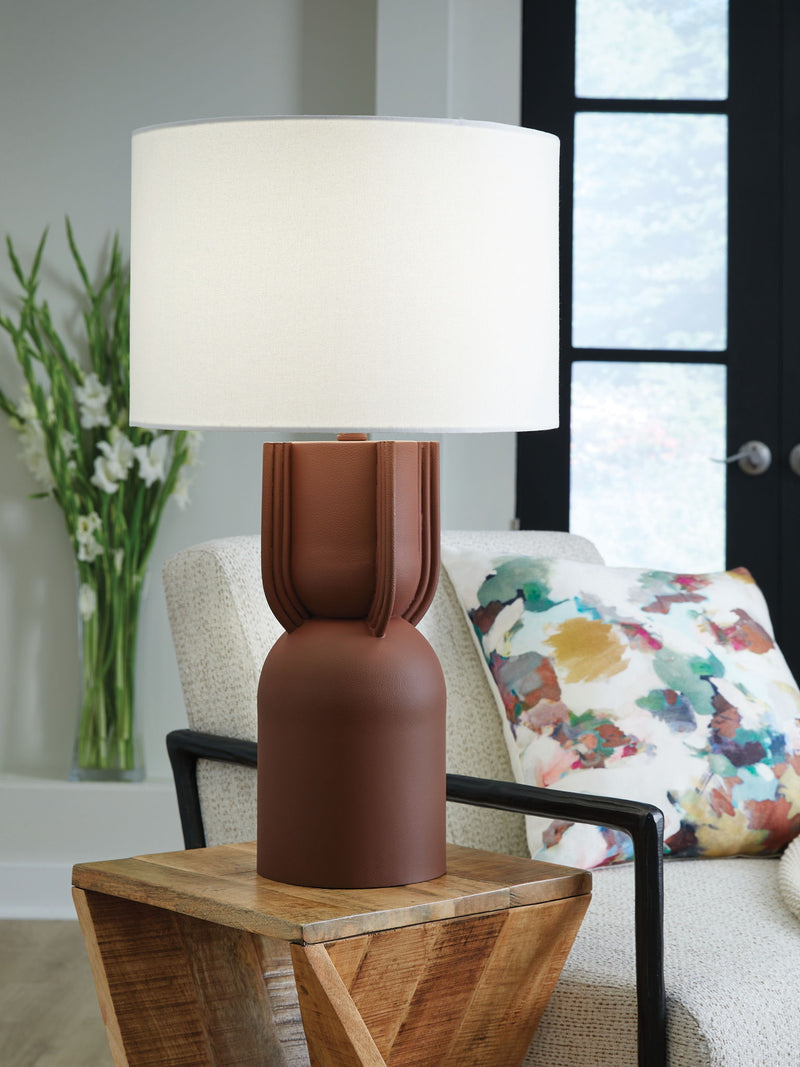 Rowandale - Metal Table Lamp - Brick Red - R&R Furniture Gallery (Fountain Valley, CA)