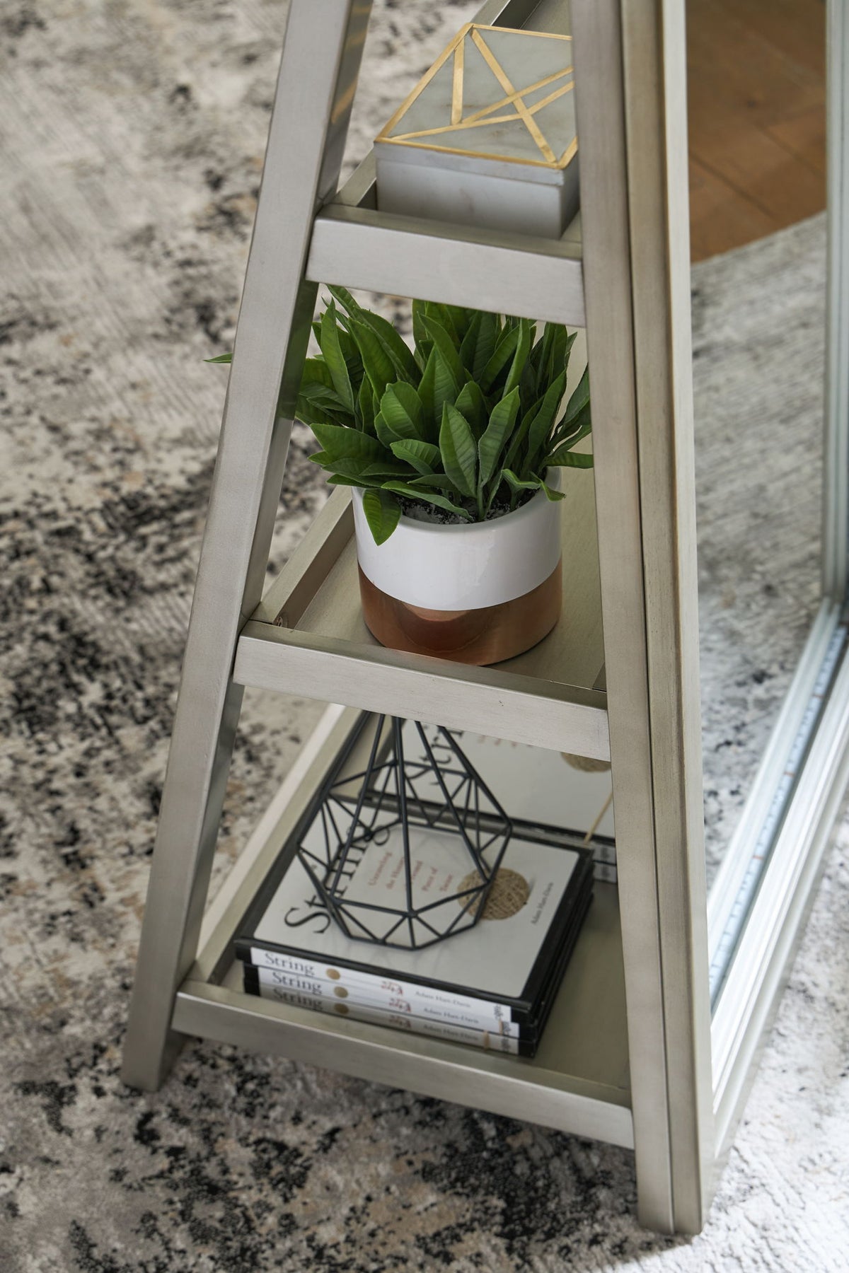 Evesen - Floor Standing Mirror With Storage - Champagne - R&R Furniture Gallery (Fountain Valley, CA)