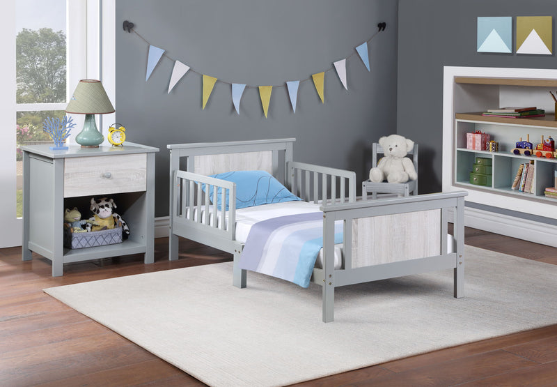 Connelly - Reversible Panel Toddler Bed - R&R Furniture Gallery (Fountain Valley, CA)