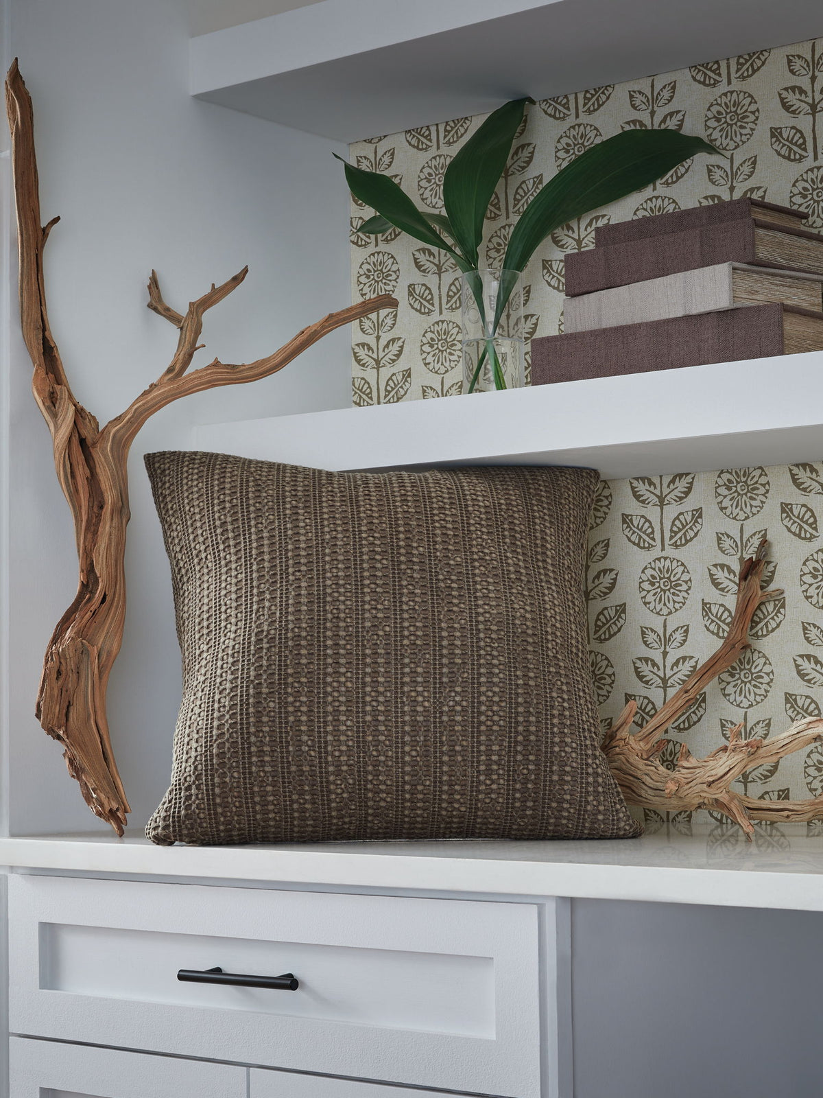 Landcher - Pillow - R&R Furniture Gallery (Fountain Valley, CA)