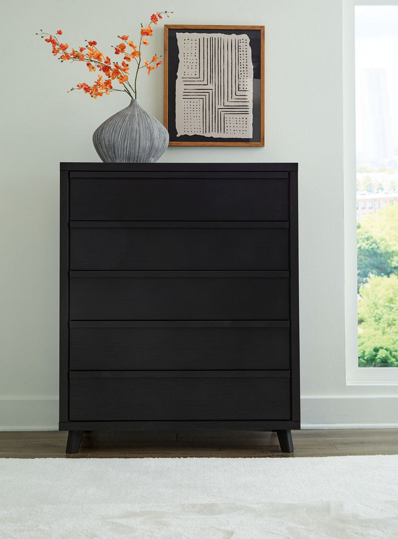 Danziar - Five Drawer Wide Chest - Black - R&R Furniture Gallery (Fountain Valley, CA)