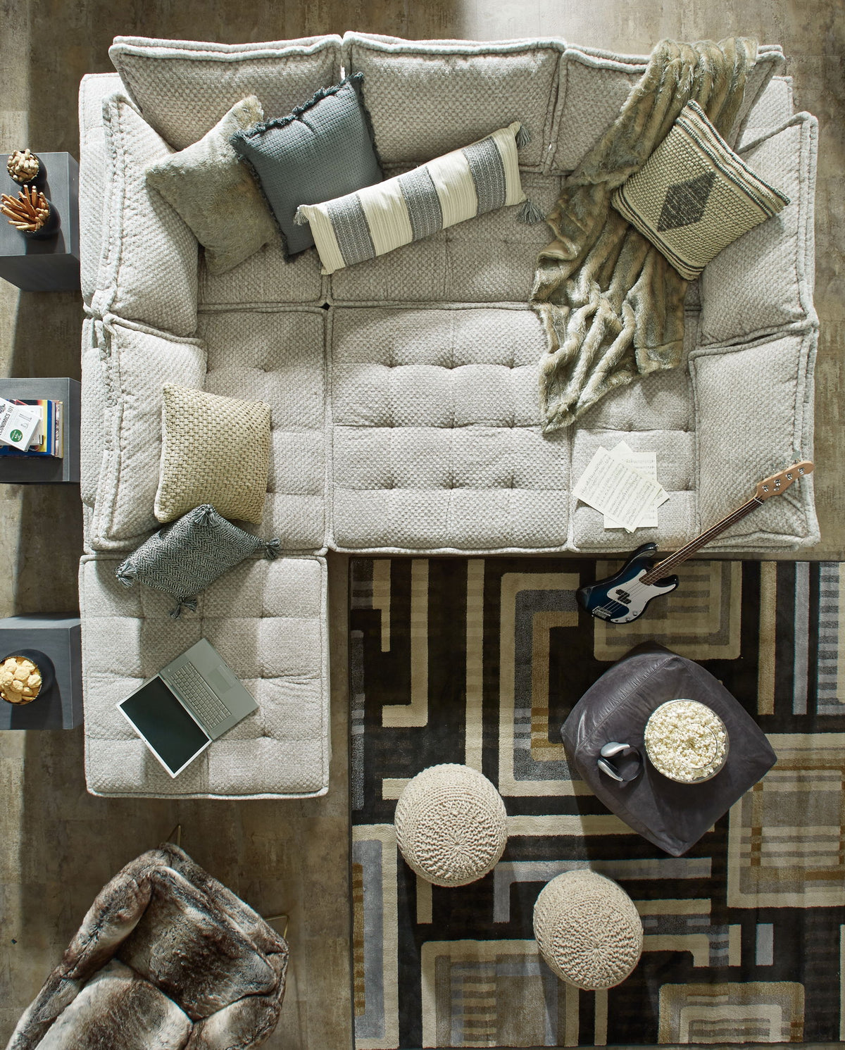Bales - Accent Chair - R&R Furniture Gallery (Fountain Valley, CA)