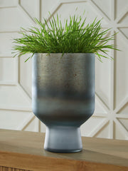 Pennmore - Vase - R&R Furniture Gallery (Fountain Valley, CA)