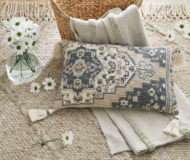 Winbury - Pillow - R&R Furniture Gallery (Fountain Valley, CA)