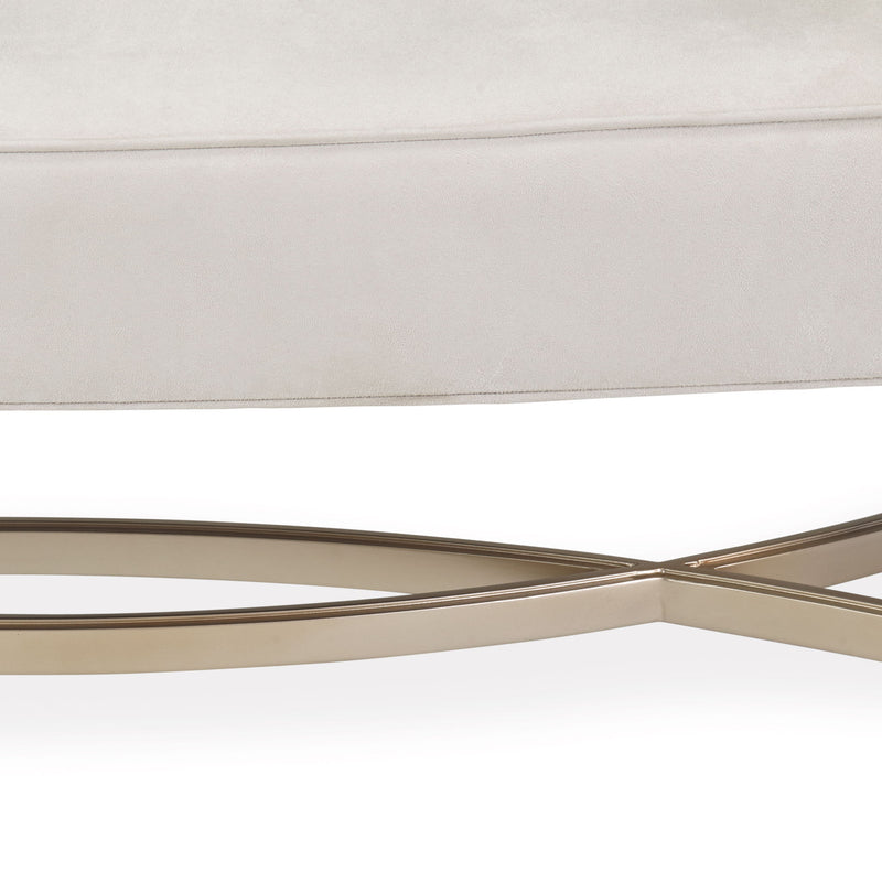 Malibu Crest - Bed Bench - Chardonnay - R&R Furniture Gallery (Fountain Valley, CA)