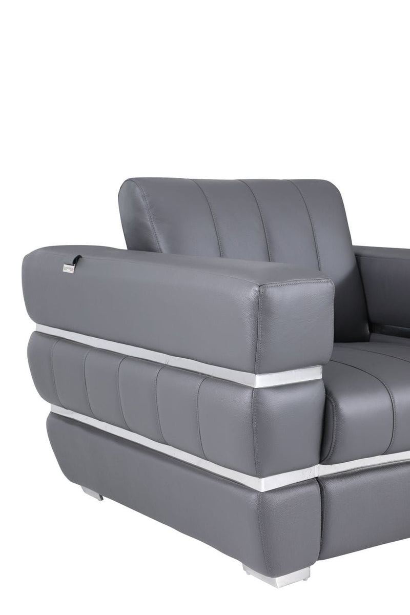 904 - Italian Loveseat - R&R Furniture Gallery (Fountain Valley, CA)