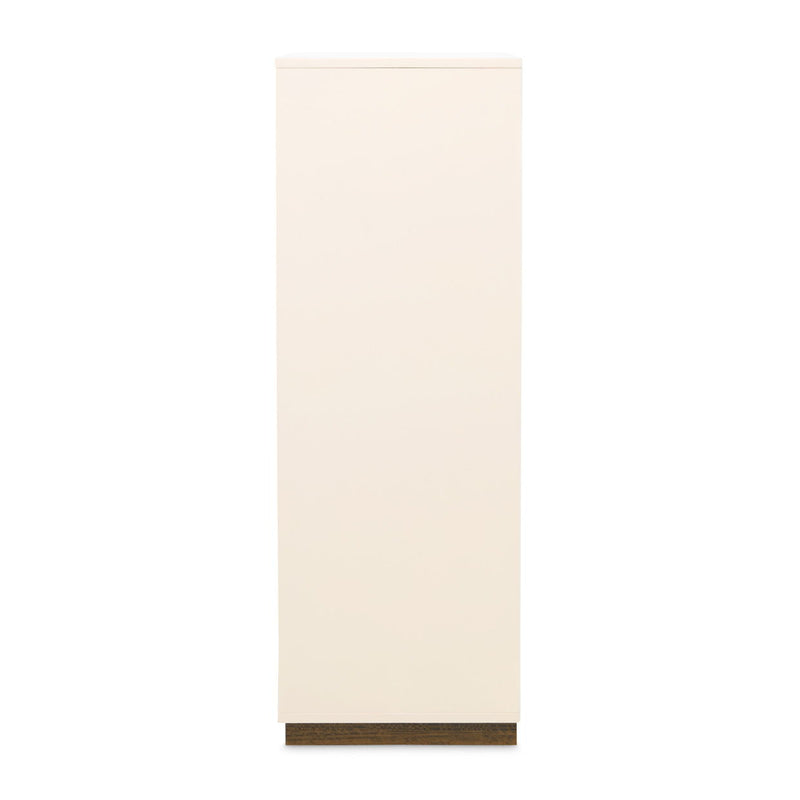 Portrait - Panel Bed