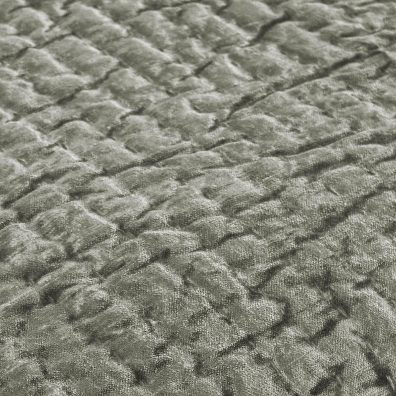 Bari - Velvet Quilt Set