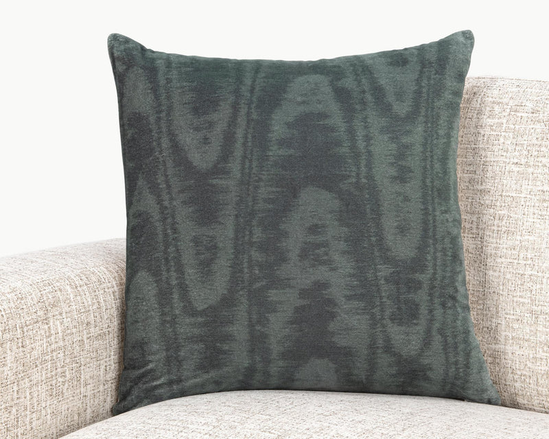 Novel Estate - NV Hildene Pillow - R&R Furniture Gallery (Fountain Valley, CA)