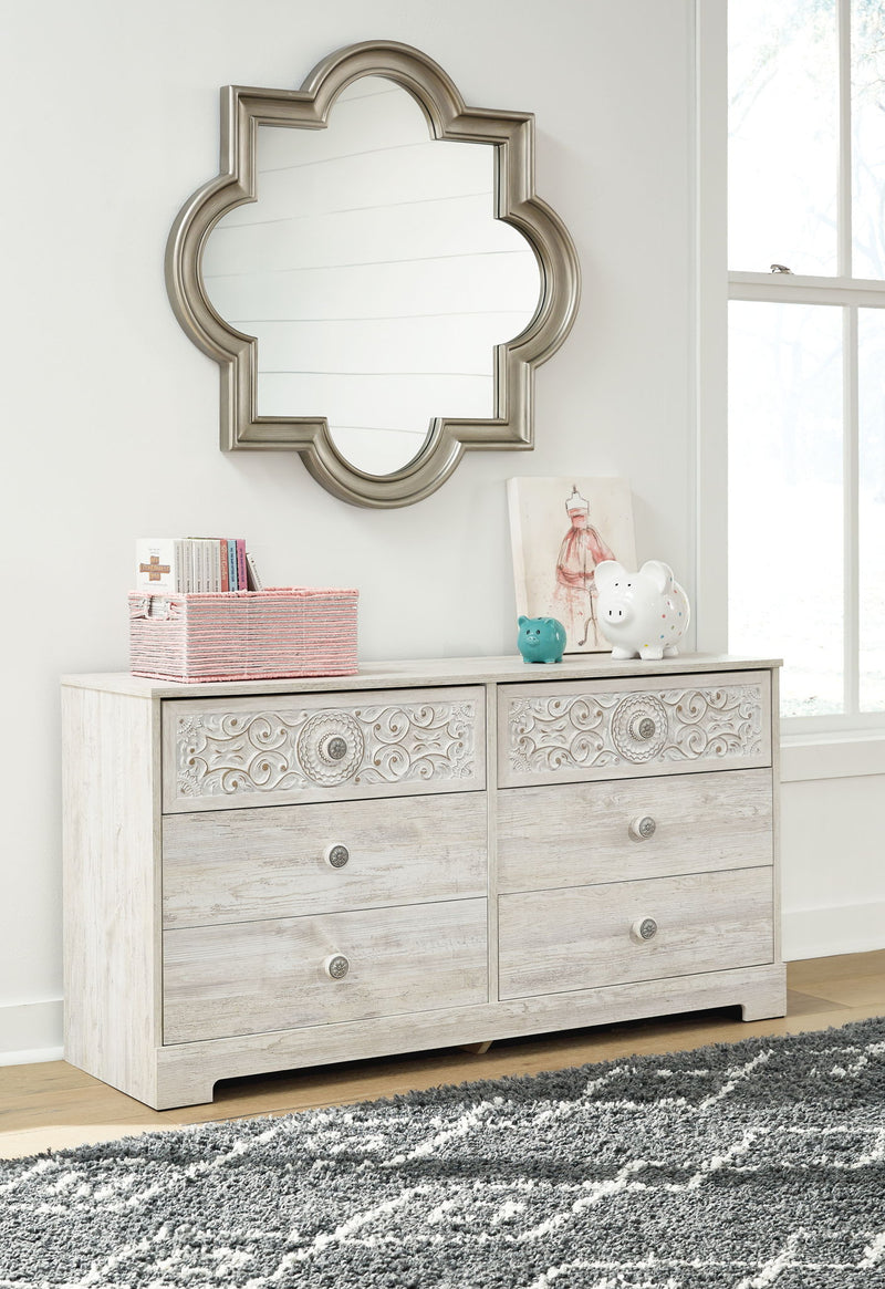 Paxberry - Six Drawer Dresser - Weatherworn - Whitewash - R&R Furniture Gallery (Fountain Valley, CA)