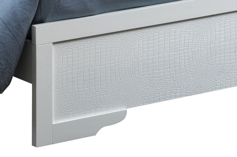 LED Elegant Bed - R&R Furniture Gallery (Fountain Valley, CA)