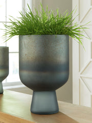 Pennmore - Vase - R&R Furniture Gallery (Fountain Valley, CA)