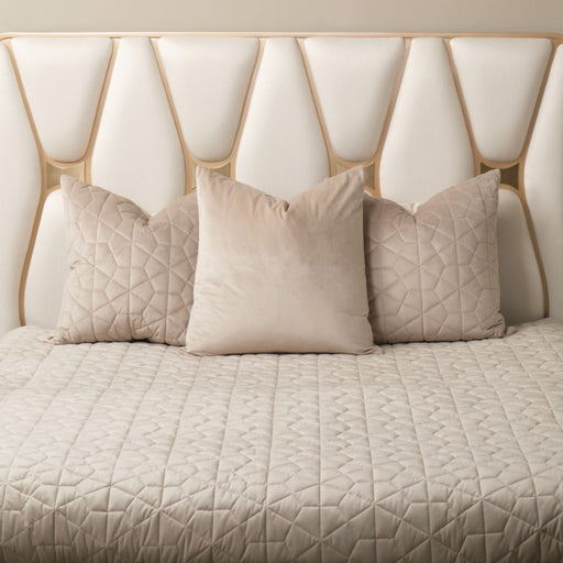Cromwell - 4-Piece King Quilt Set - Mushroom - R&R Furniture Gallery (Fountain Valley, CA)