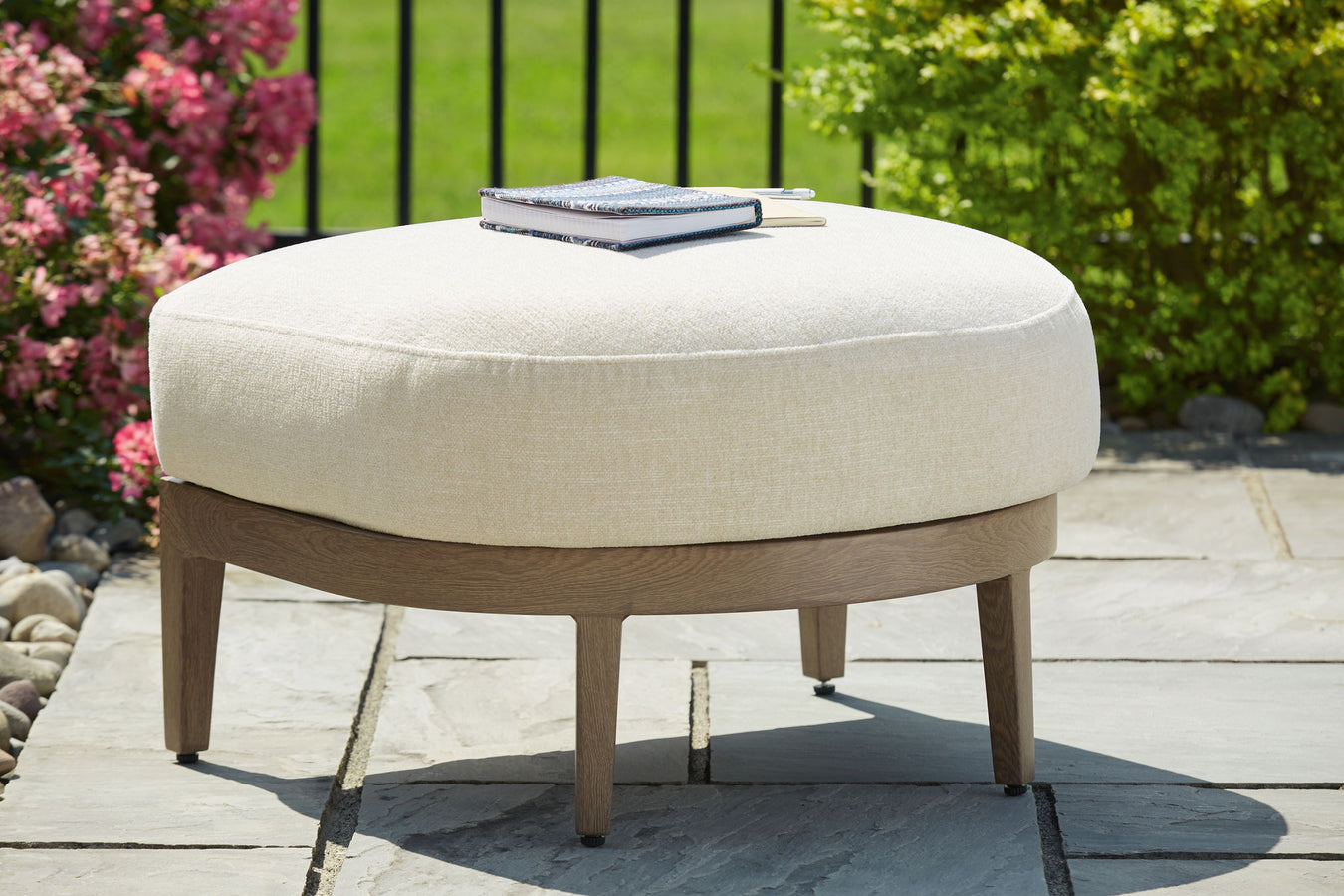 Serene Bay - Ottoman With Cushion - Dark Brown / White - R&R Furniture Gallery (Fountain Valley, CA)
