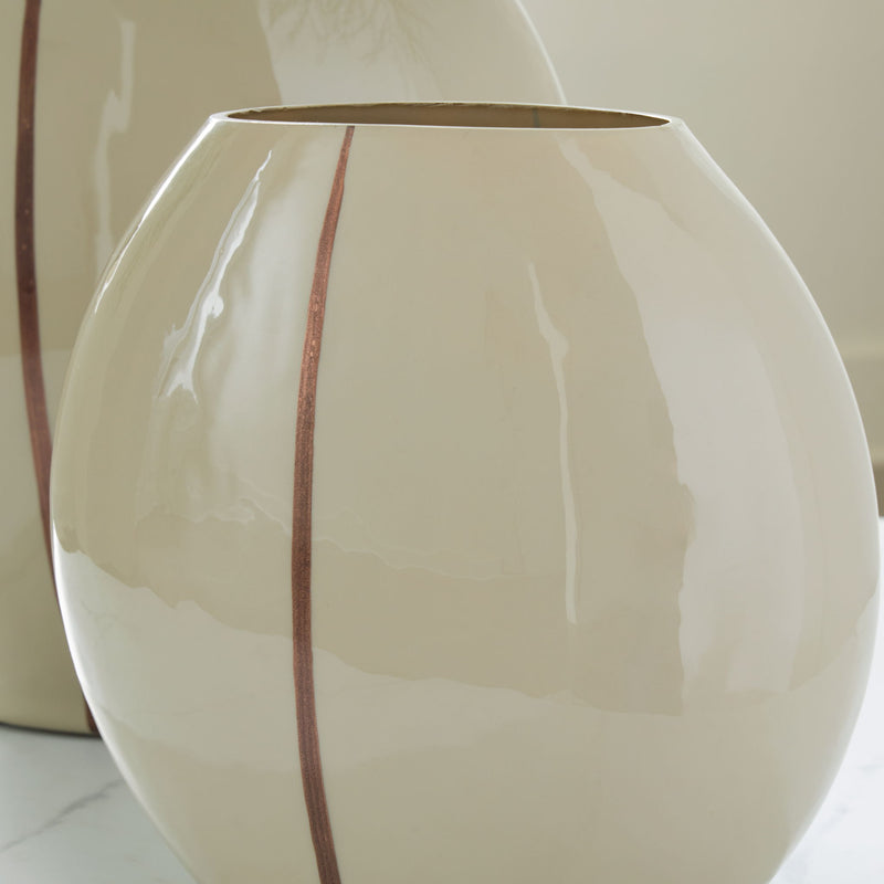 Sheabourne - Vase - R&R Furniture Gallery (Fountain Valley, CA)