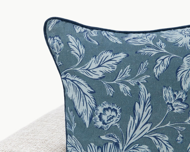 Novel Estate - NV Davenport Pillow - R&R Furniture Gallery (Fountain Valley, CA)