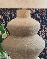 Jossleigh - Metal Table Lamp - Beige - R&R Furniture Gallery (Fountain Valley, CA)