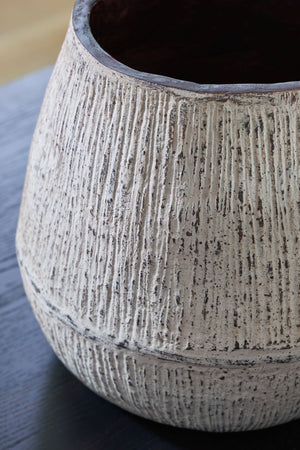 Claymount - Vase - 10" - Distressed Brown - R&R Furniture Gallery (Fountain Valley, CA)